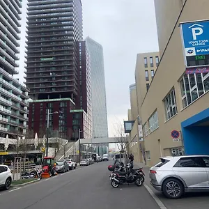 New Luxury Overlooking Apartment