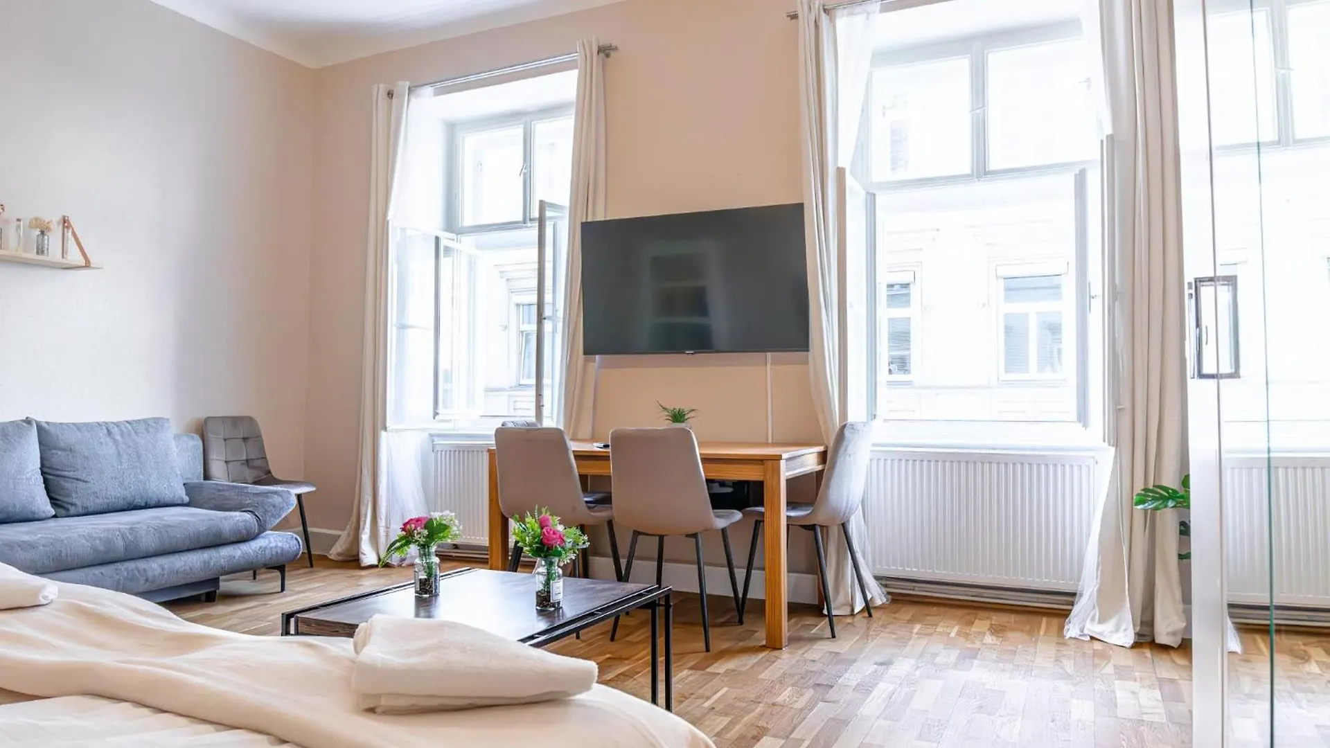 Charming 2Br Aprtment Near All Tourist Attractions Vienna Apartment