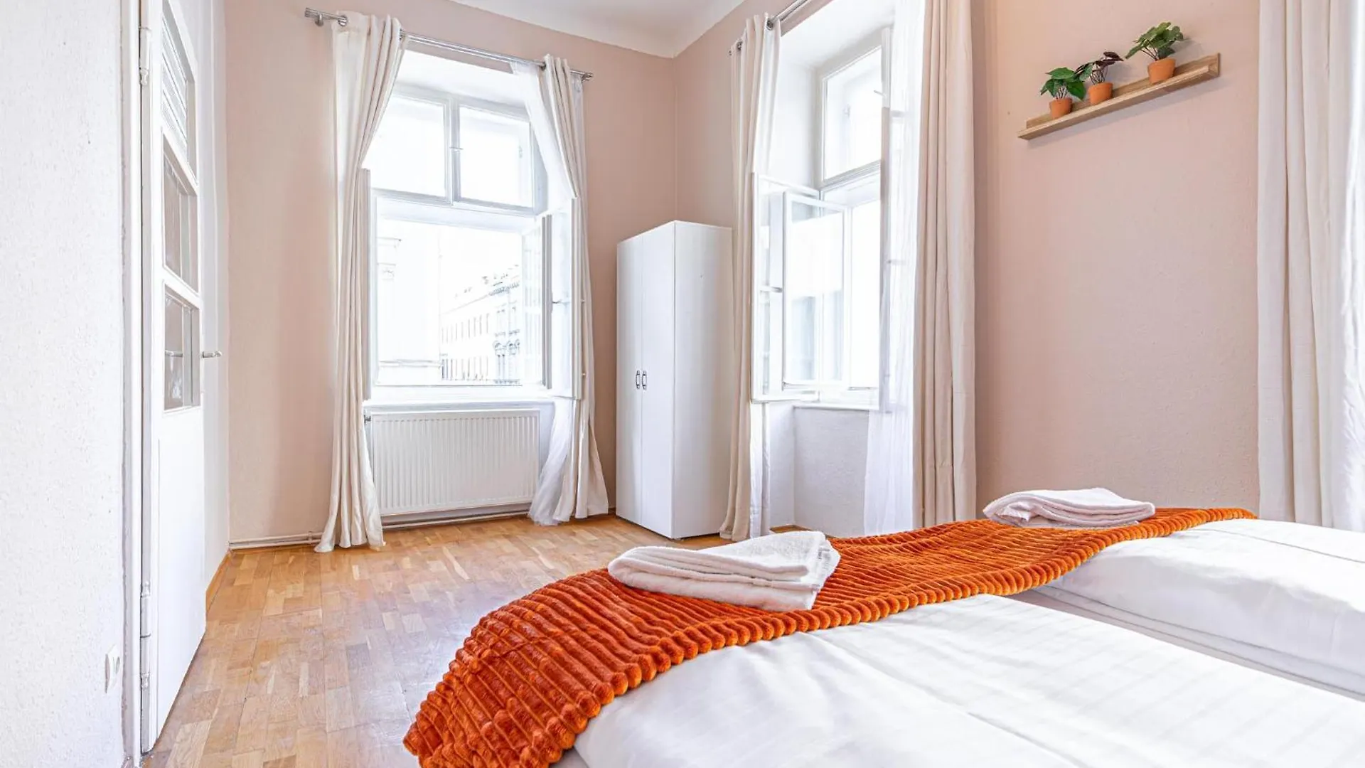 Charming 2Br Aprtment Near All Tourist Attractions Vienna Apartment